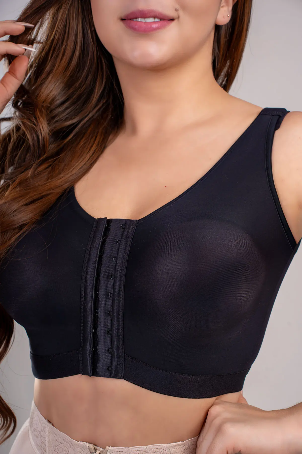 Brasier posquirurgico con realce tira ancha - Imagen 2